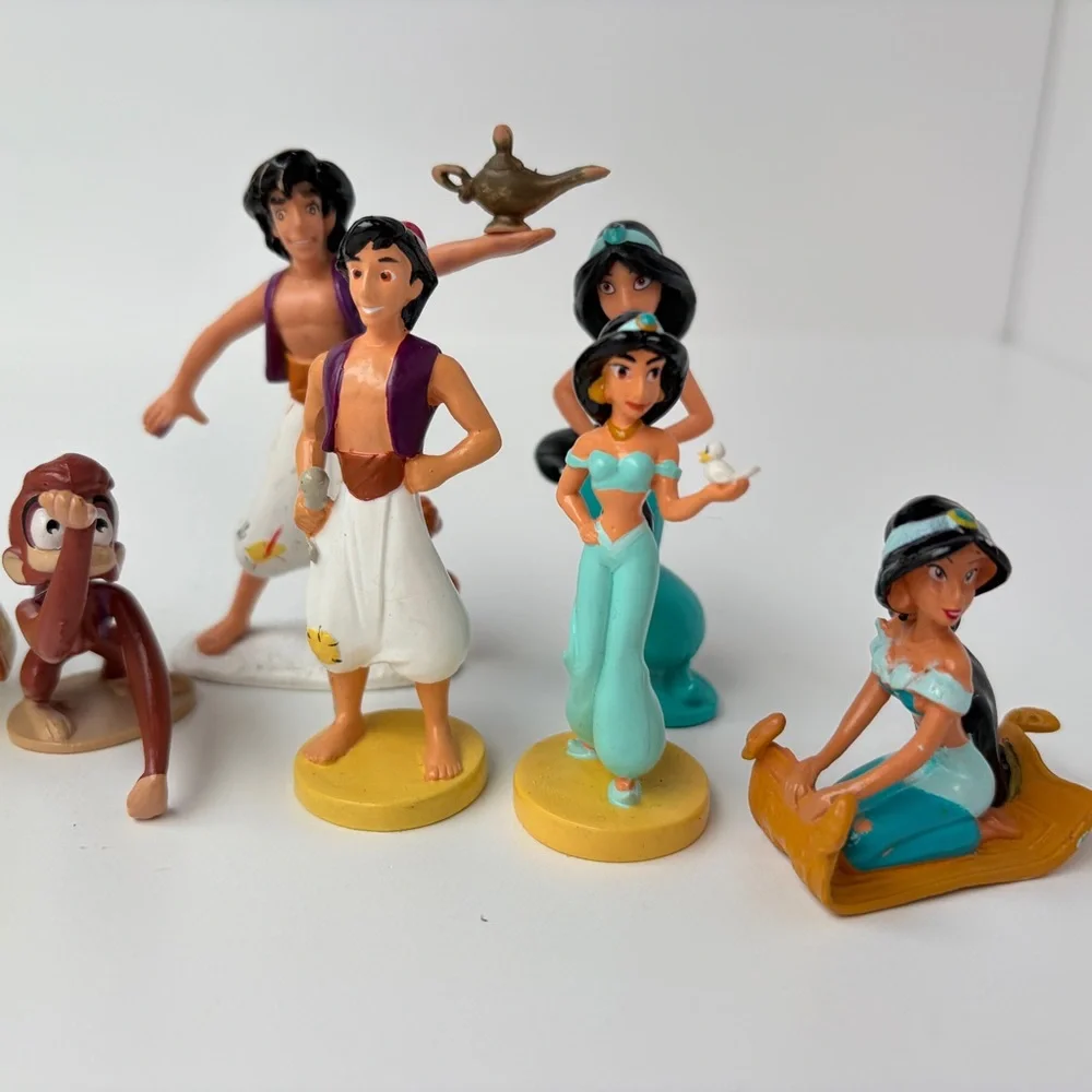 Disney’s Aladdin Small Figures Lot Princess Jasmine Genie‎ Abu Sultan Lamp